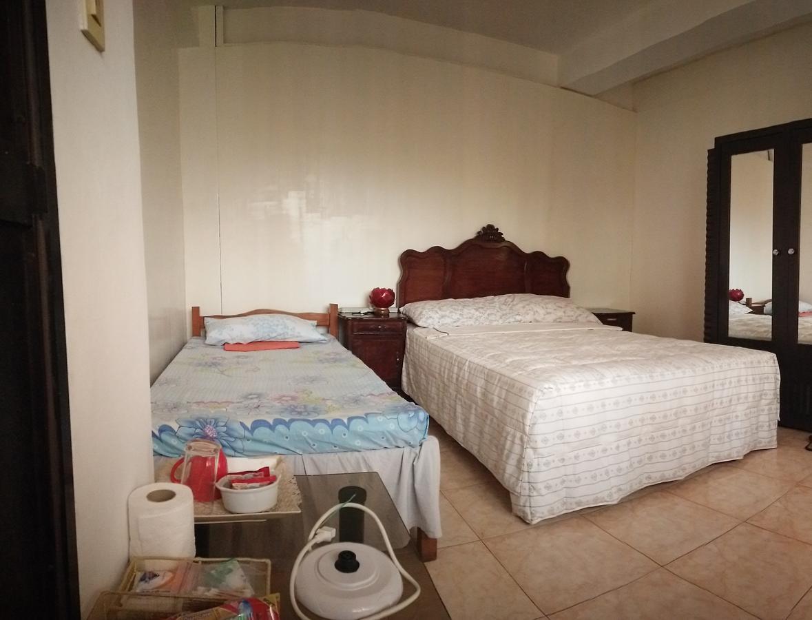 Third & Sean'S Place Legazpi Bagian luar foto