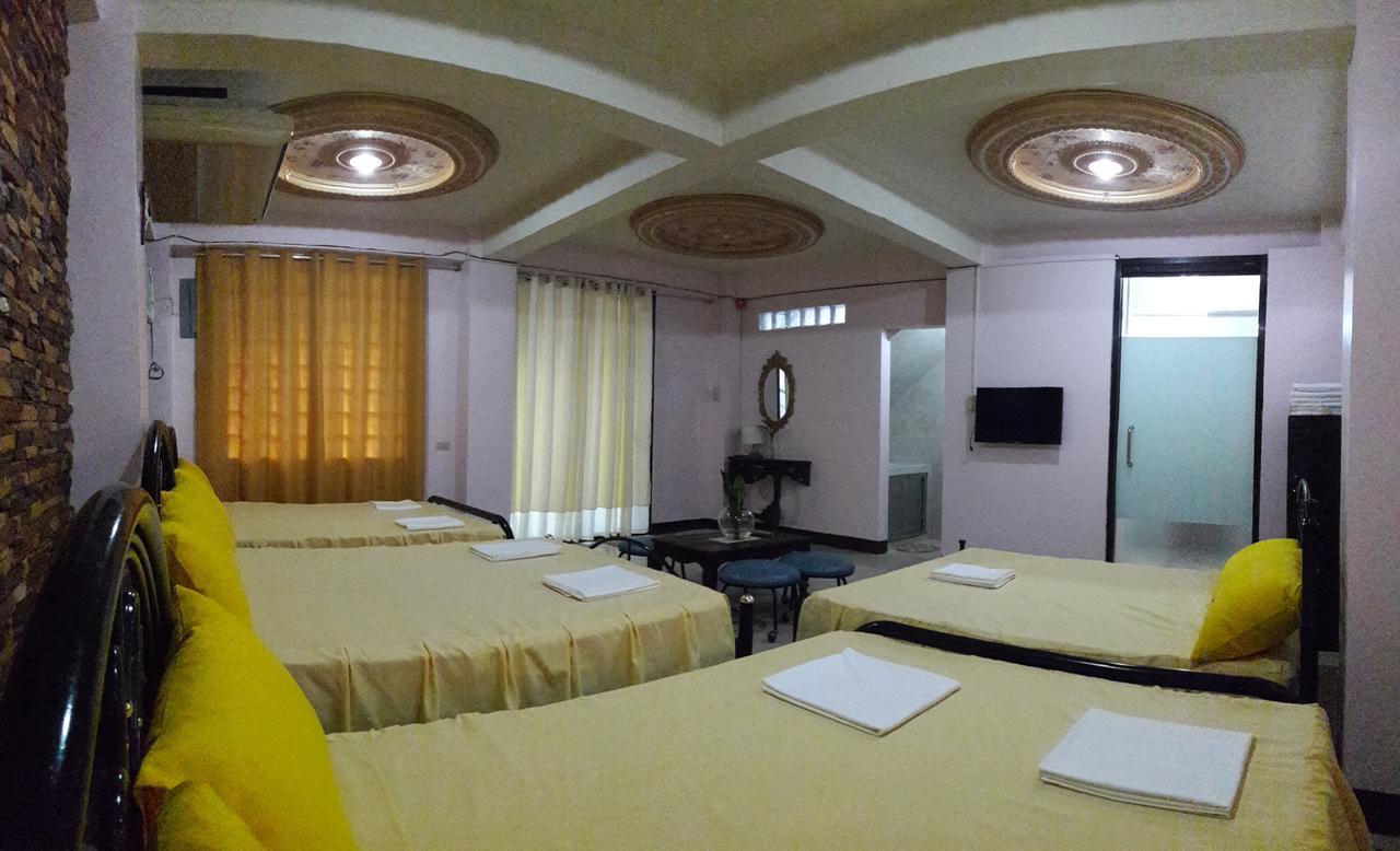 Third & Sean'S Place Legazpi Bagian luar foto
